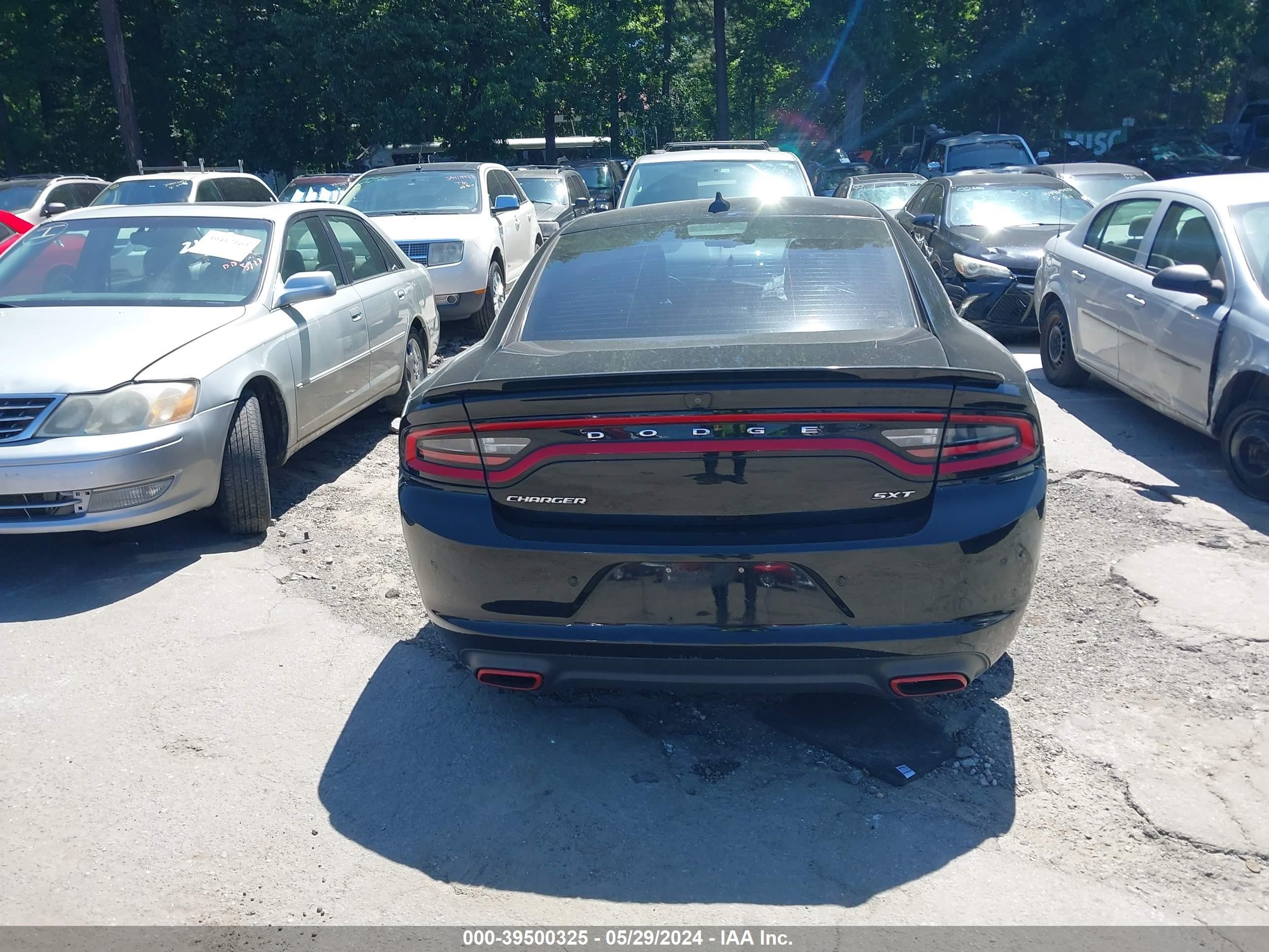 Photo 15 VIN: 2C3CDXHG0JH188595 - DODGE CHARGER 