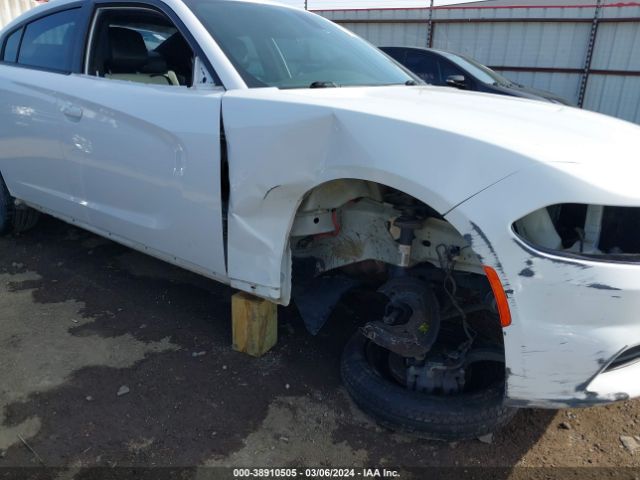 Photo 5 VIN: 2C3CDXHG1FH875270 - DODGE CHARGER 