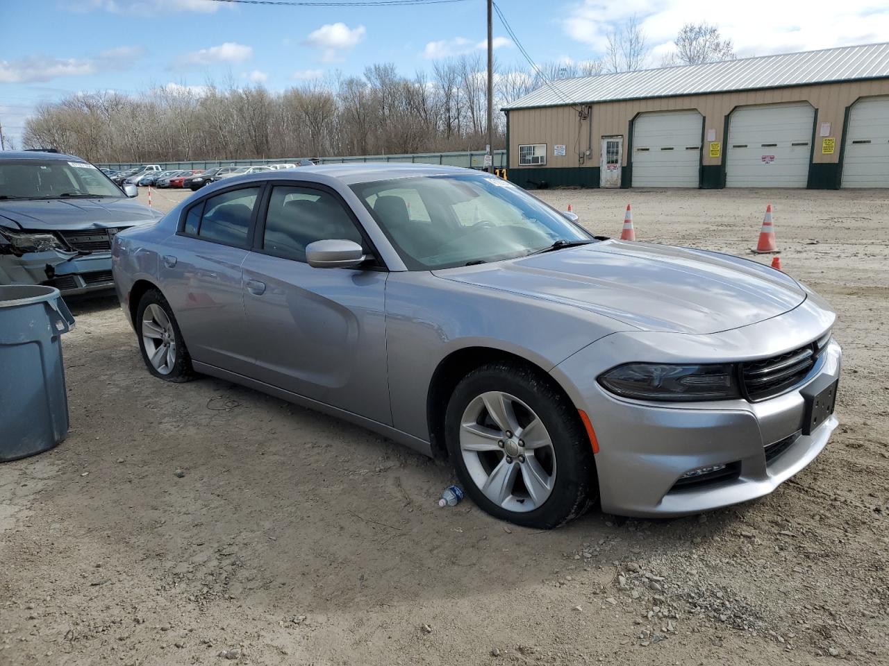 Photo 3 VIN: 2C3CDXHG1GH154075 - DODGE CHARGER 