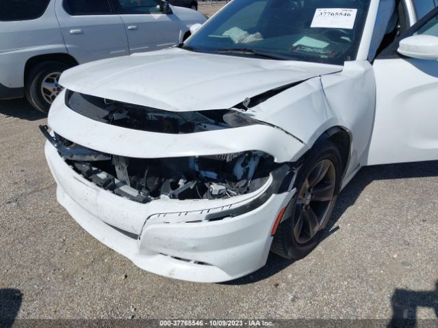 Photo 5 VIN: 2C3CDXHG1GH218597 - DODGE CHARGER 