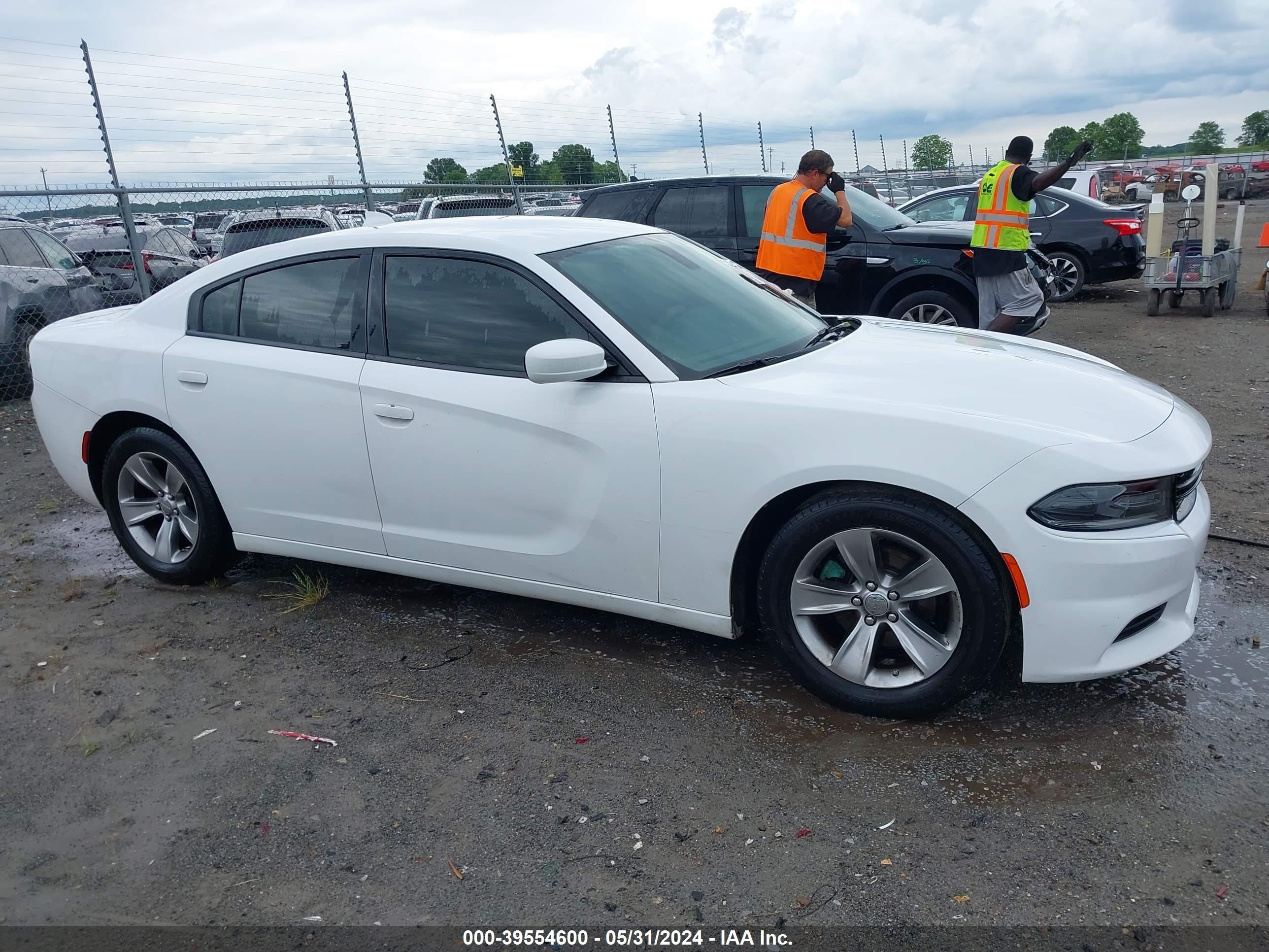 Photo 12 VIN: 2C3CDXHG1HH528623 - DODGE CHARGER 