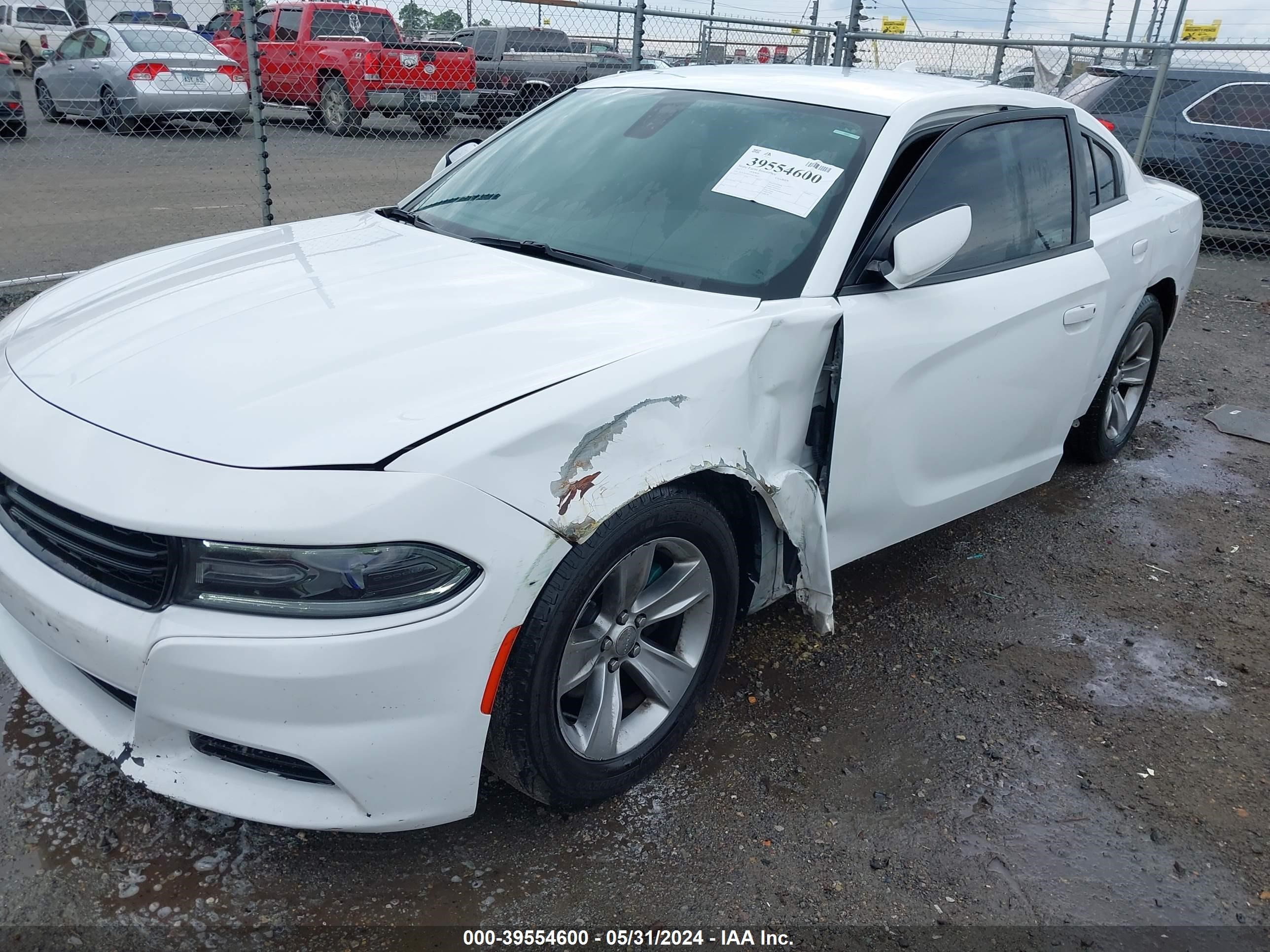 Photo 5 VIN: 2C3CDXHG1HH528623 - DODGE CHARGER 