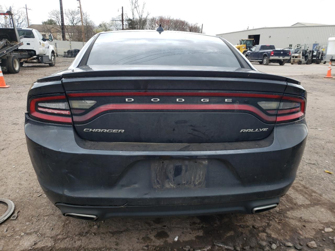 Photo 5 VIN: 2C3CDXHG1HH626728 - DODGE CHARGER 