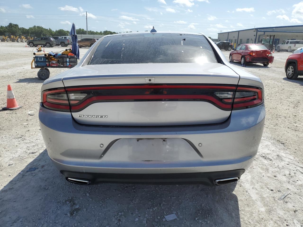 Photo 5 VIN: 2C3CDXHG1JH263532 - DODGE CHARGER 