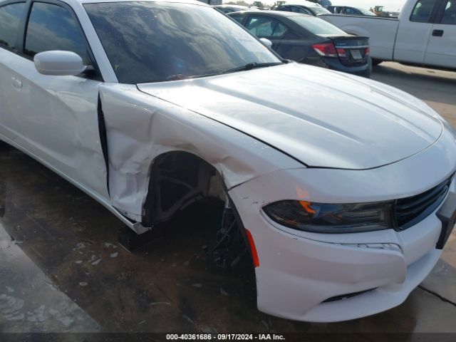 Photo 5 VIN: 2C3CDXHG2FH886018 - DODGE CHARGER 