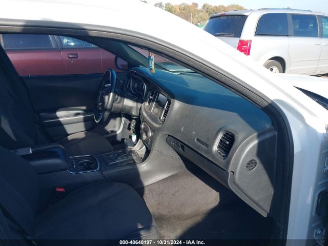 Photo 4 VIN: 2C3CDXHG2GH173072 - DODGE CHARGER 