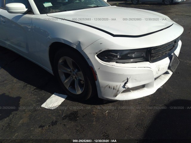 Photo 5 VIN: 2C3CDXHG2JH216008 - DODGE CHARGER 