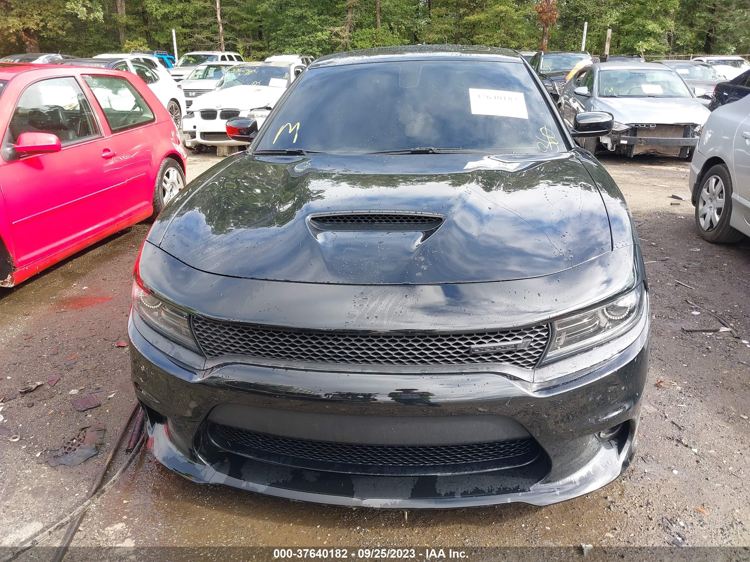 Photo 12 VIN: 2C3CDXHG2NH183355 - DODGE CHARGER 