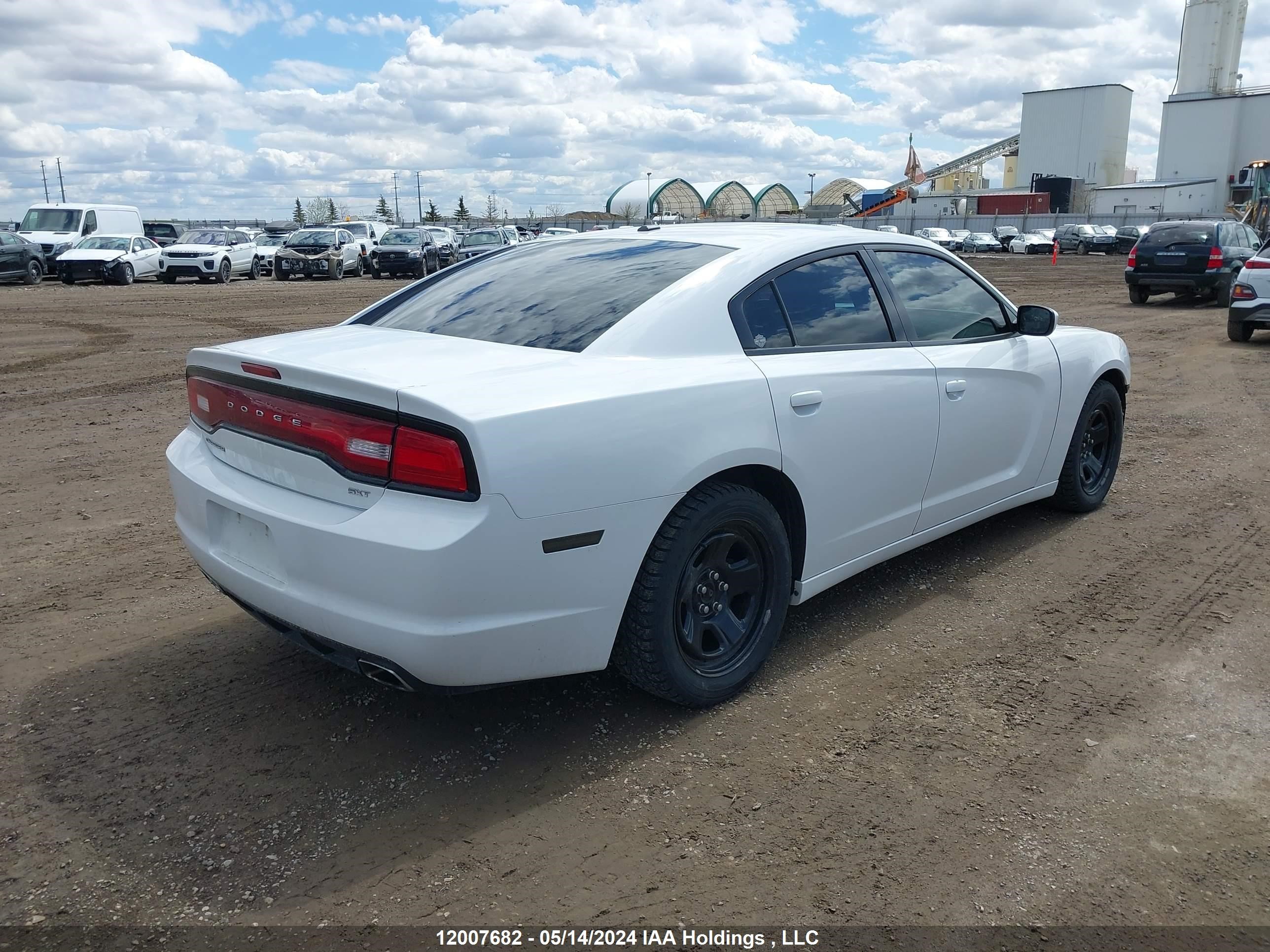 Photo 3 VIN: 2C3CDXHG3EH149893 - DODGE CHARGER 