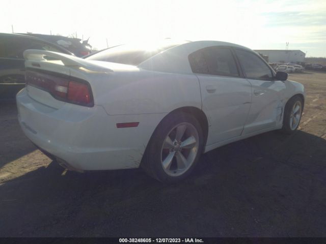 Photo 3 VIN: 2C3CDXHG3EH349883 - DODGE CHARGER 