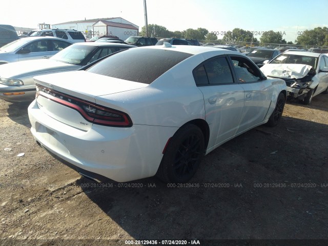 Photo 3 VIN: 2C3CDXHG3FH738556 - DODGE CHARGER 