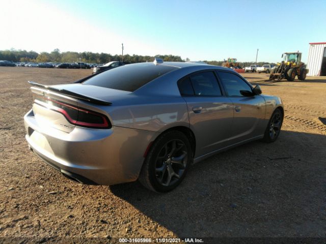 Photo 3 VIN: 2C3CDXHG3FH908057 - DODGE CHARGER 