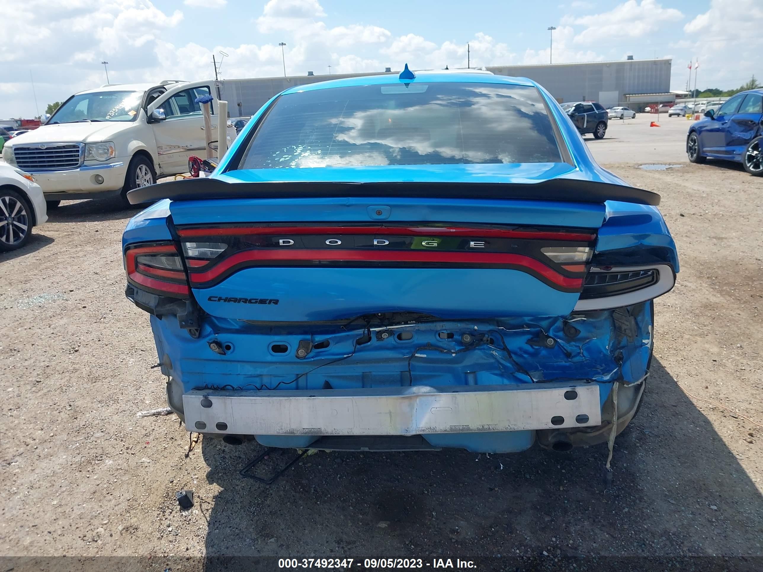 Photo 16 VIN: 2C3CDXHG3GH174456 - DODGE CHARGER 