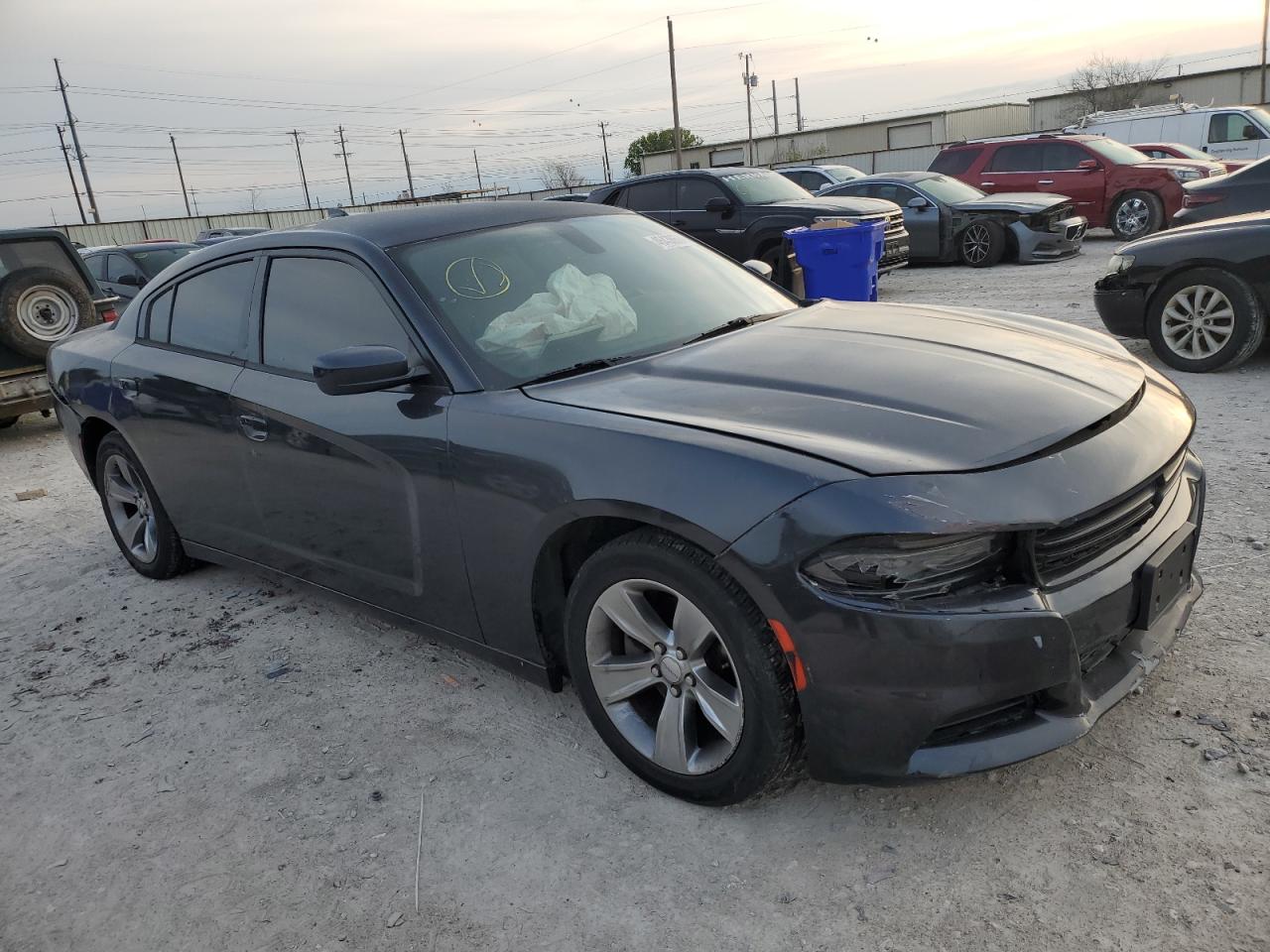 Photo 3 VIN: 2C3CDXHG3GH186672 - DODGE CHARGER 