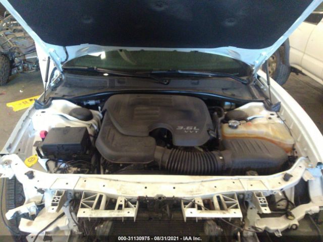 Photo 9 VIN: 2C3CDXHG3GH257210 - DODGE CHARGER 