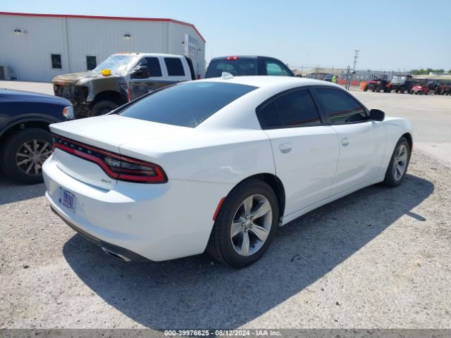 Photo 3 VIN: 2C3CDXHG3JH144932 - DODGE CHARGER 