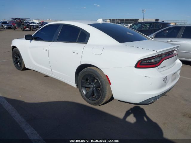 Photo 2 VIN: 2C3CDXHG3JH156014 - DODGE CHARGER 