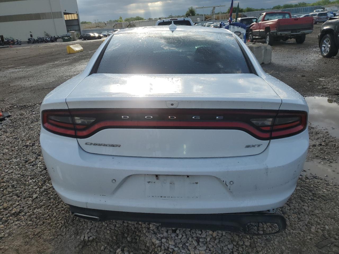 Photo 5 VIN: 2C3CDXHG3JH295267 - DODGE CHARGER 