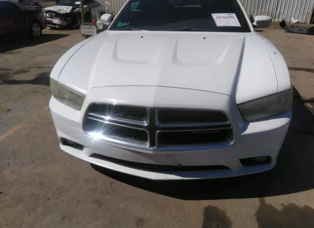 Photo 5 VIN: 2C3CDXHG4CH270980 - DODGE CHARGER 