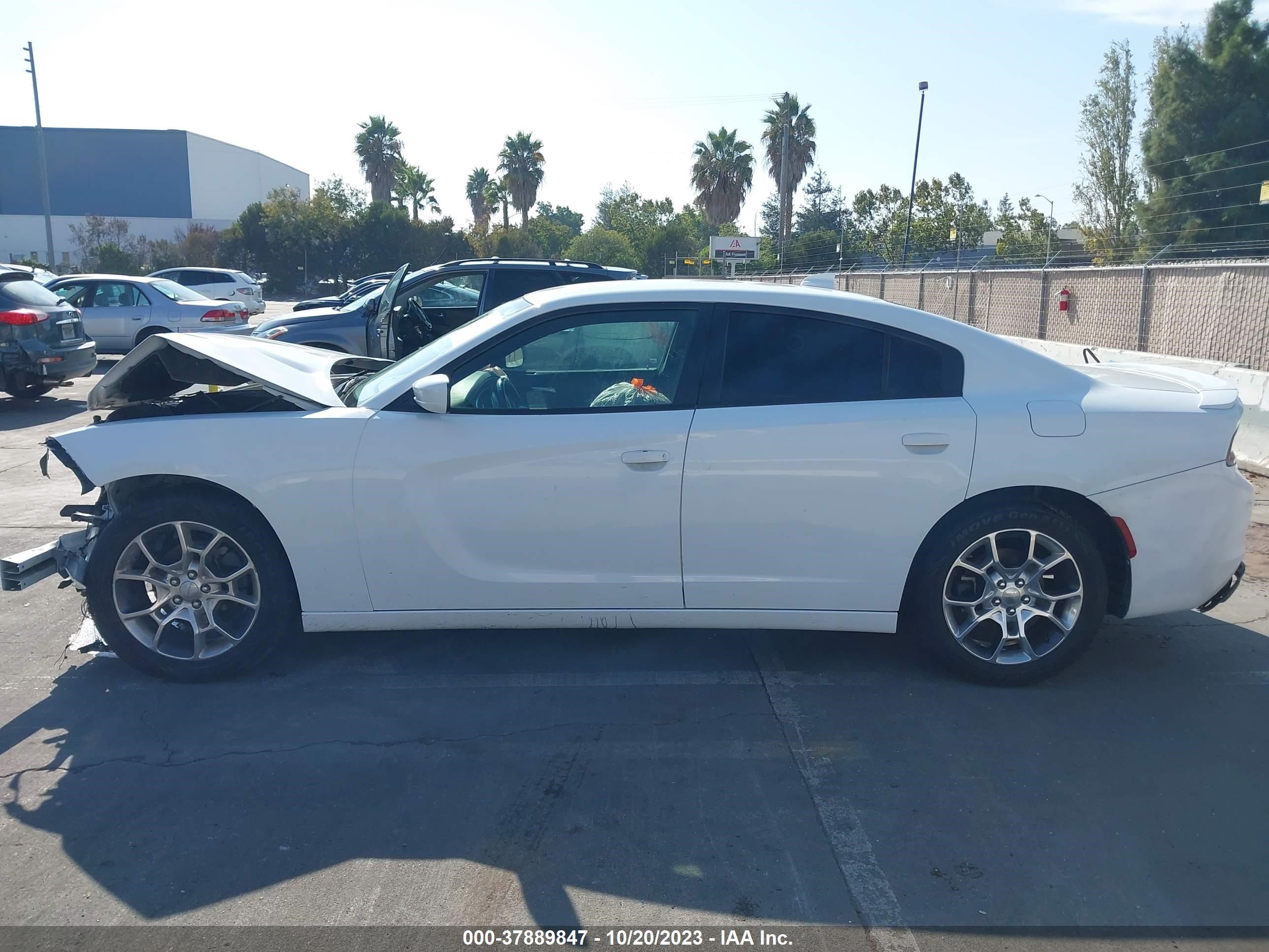 Photo 14 VIN: 2C3CDXHG4FH722446 - DODGE CHARGER 