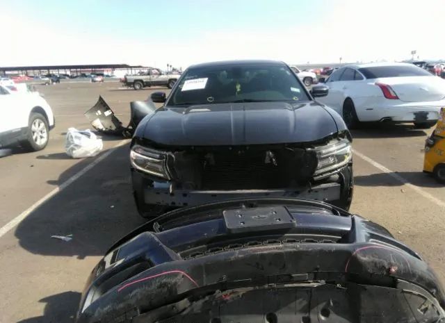 Photo 5 VIN: 2C3CDXHG4JH157642 - DODGE CHARGER 