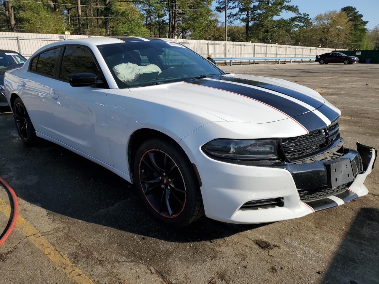 Photo 3 VIN: 2C3CDXHG4JH337753 - DODGE CHARGER 