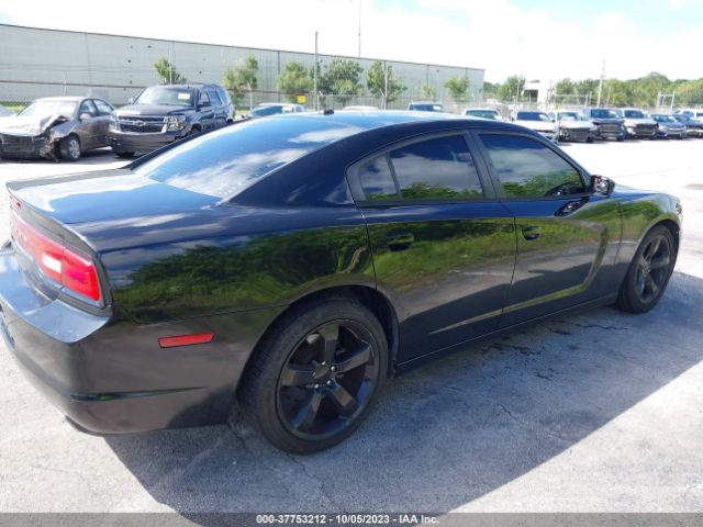 Photo 3 VIN: 2C3CDXHG5EH271655 - DODGE CHARGER 