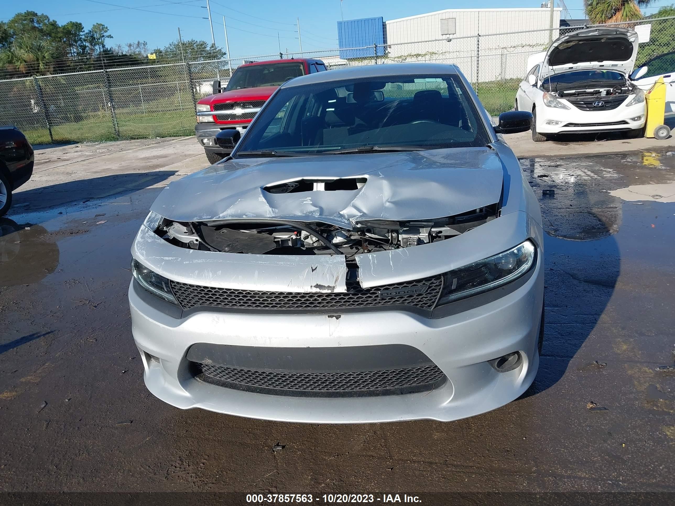 Photo 11 VIN: 2C3CDXHG5NH244679 - DODGE CHARGER 