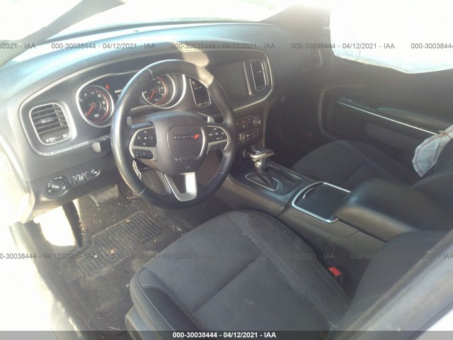 Photo 4 VIN: 2C3CDXHG7GH133196 - DODGE CHARGER 