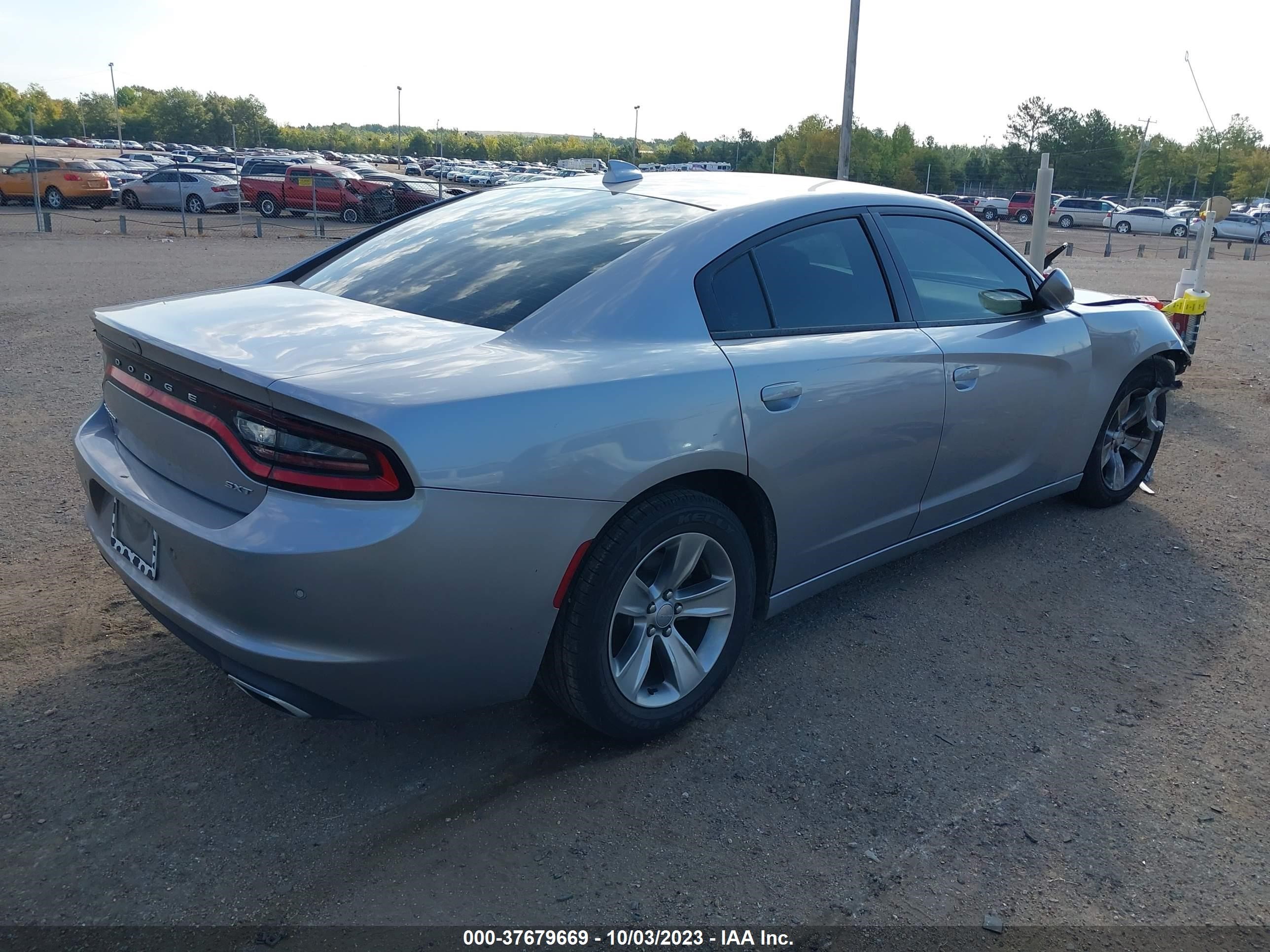 Photo 3 VIN: 2C3CDXHG7JH139099 - DODGE CHARGER 