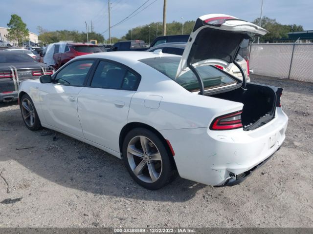 Photo 2 VIN: 2C3CDXHG7JH284062 - DODGE CHARGER 