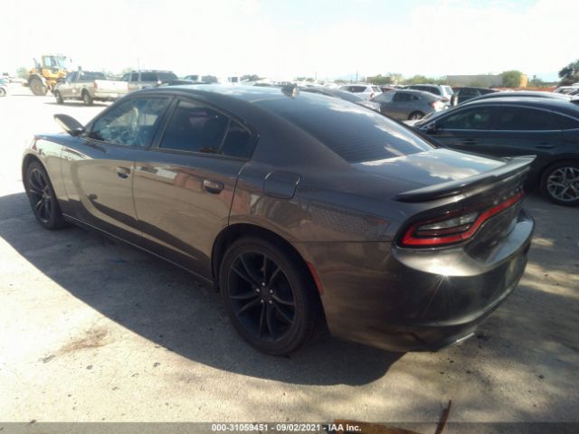 Photo 2 VIN: 2C3CDXHG8GH139945 - DODGE CHARGER 