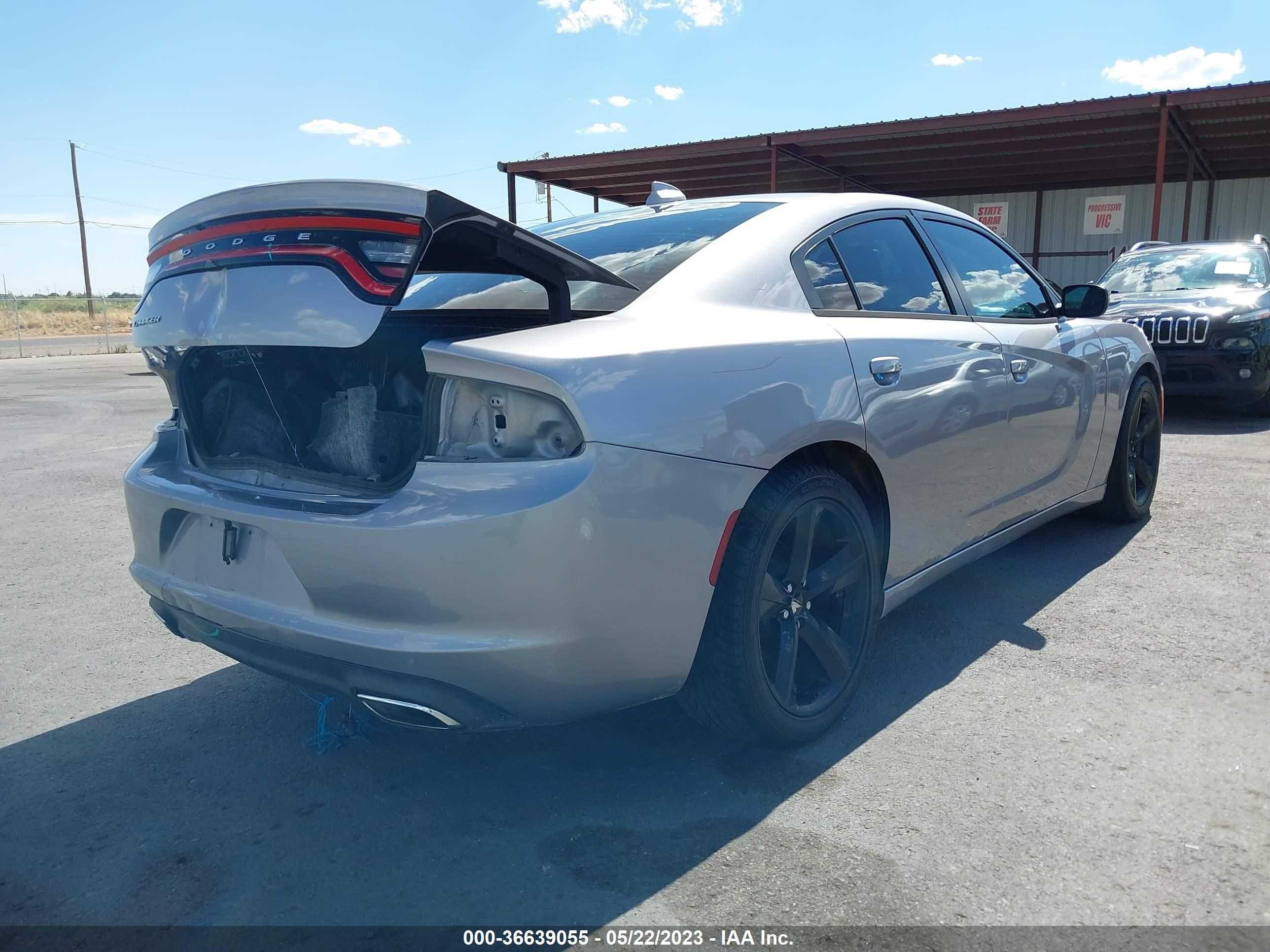 Photo 3 VIN: 2C3CDXHG8GH174033 - DODGE CHARGER 