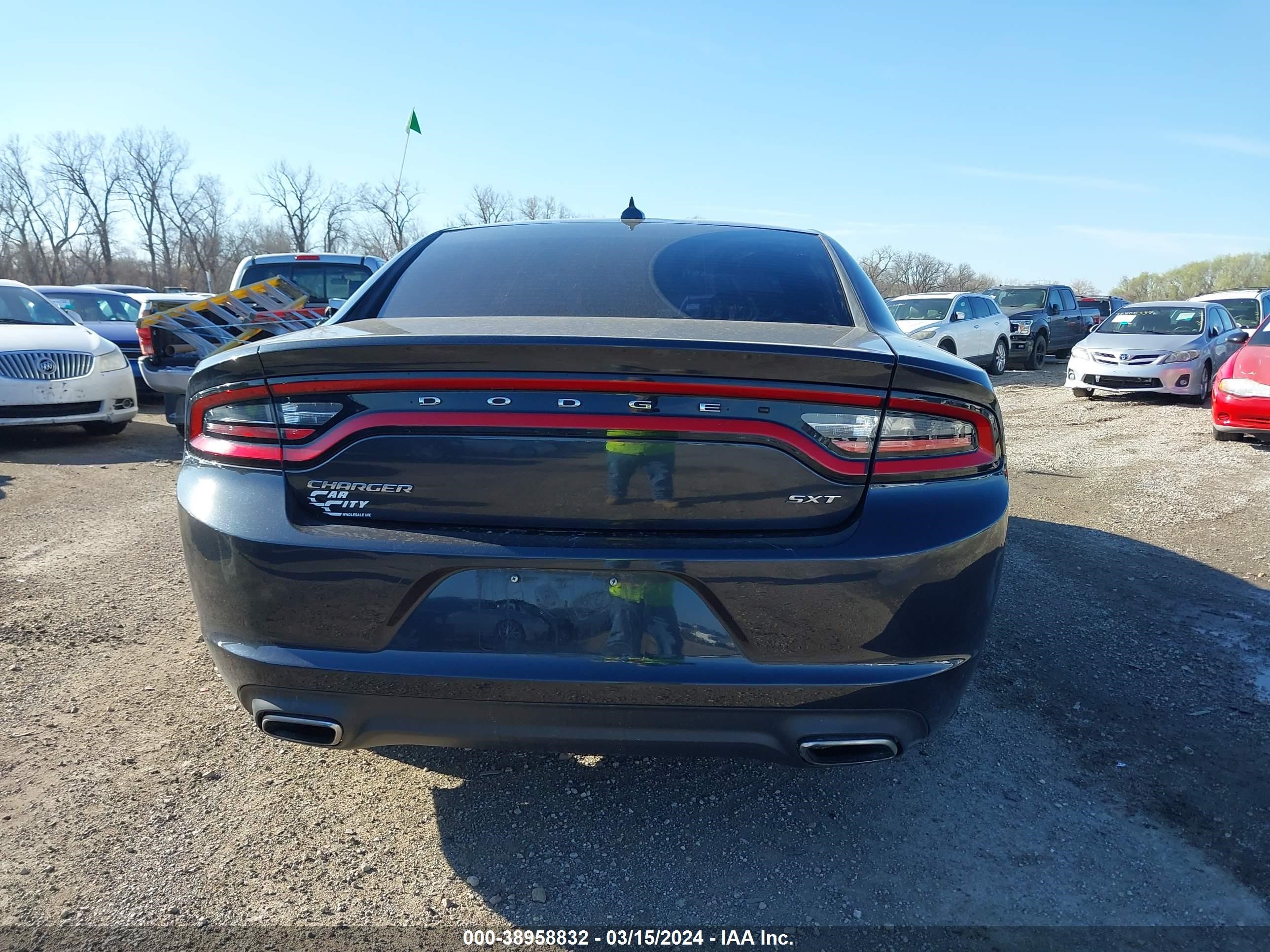 Photo 14 VIN: 2C3CDXHG8HH567483 - DODGE CHARGER 