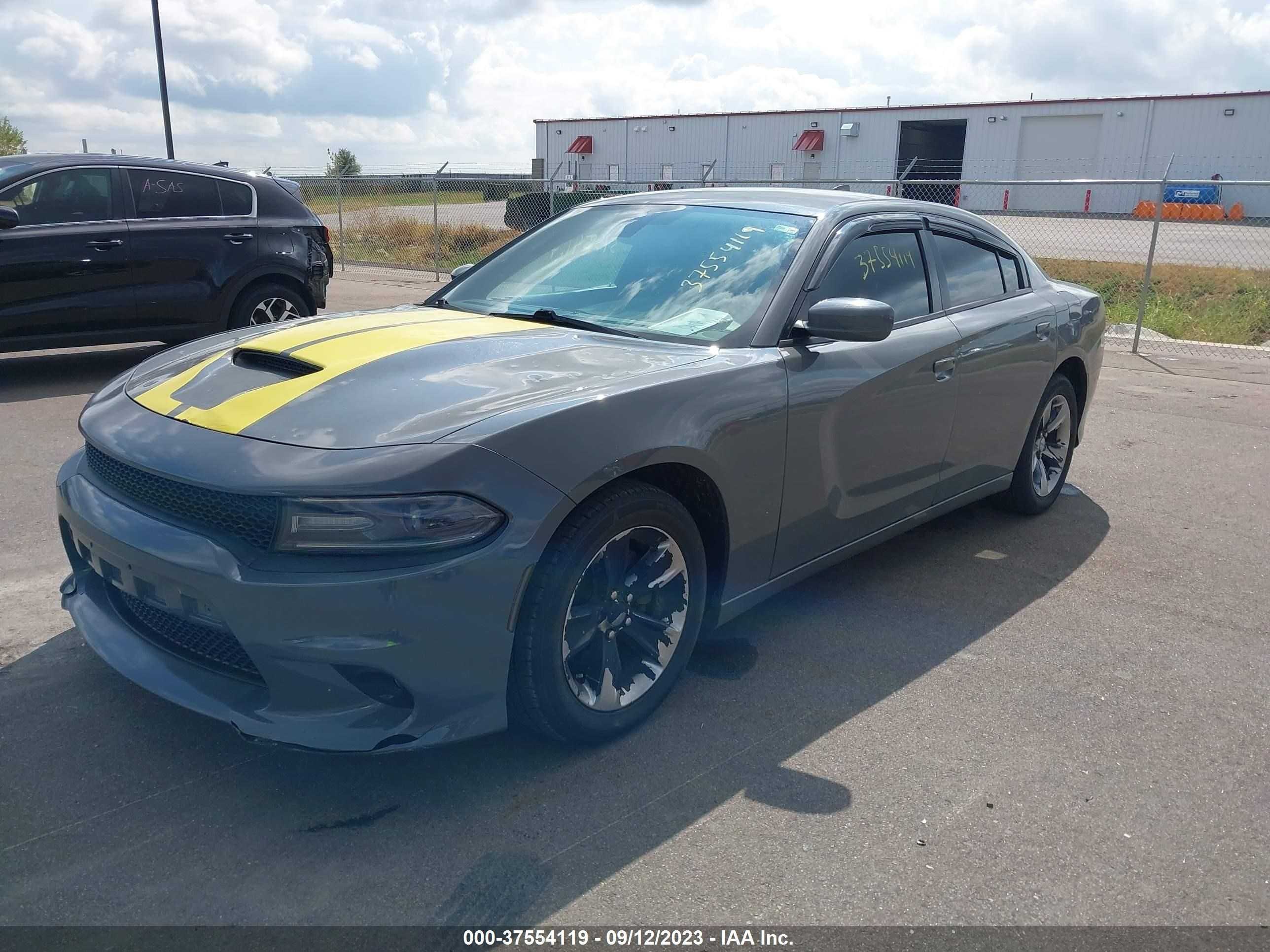 Photo 1 VIN: 2C3CDXHG8HH612325 - DODGE CHARGER 