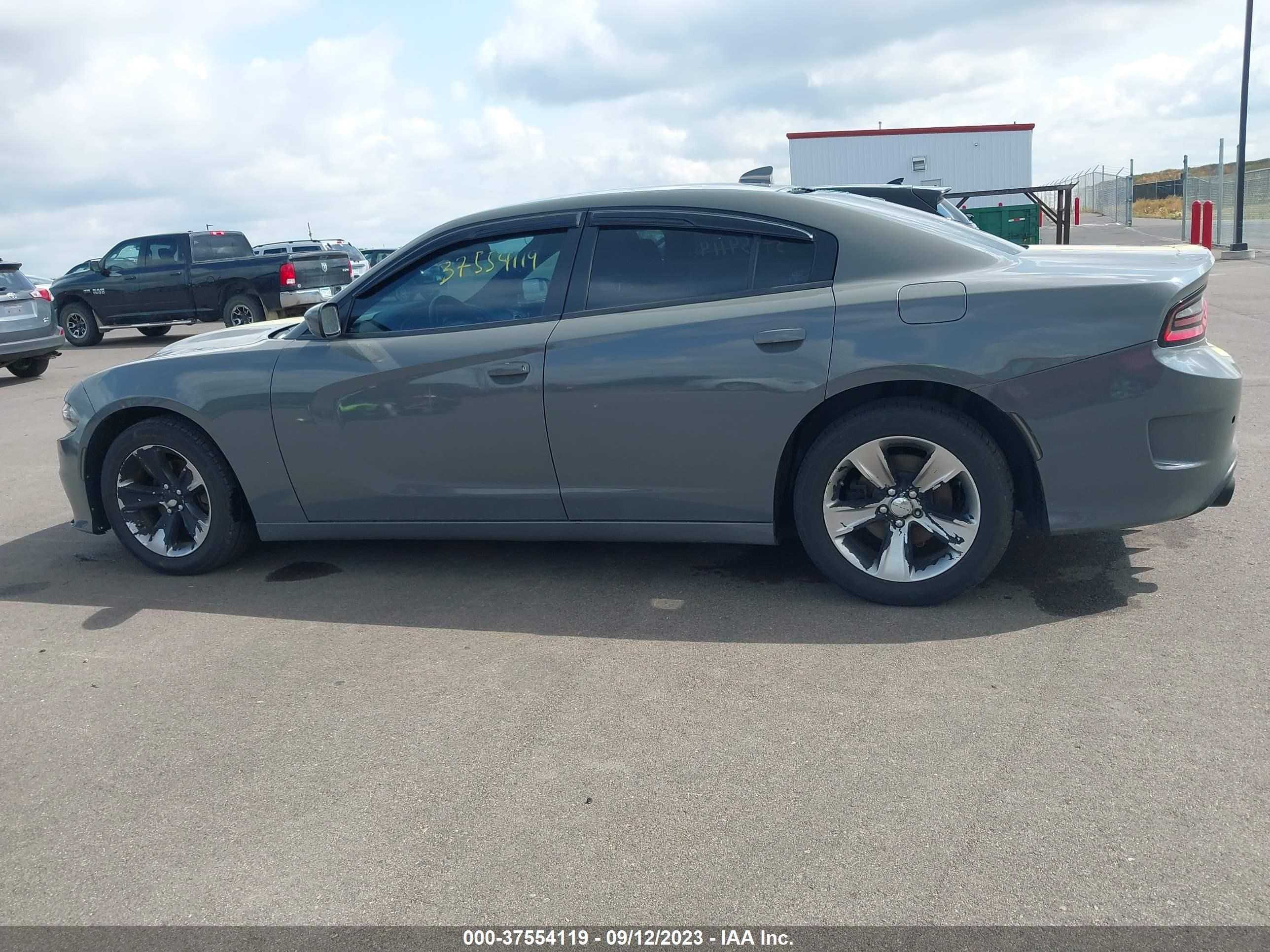 Photo 13 VIN: 2C3CDXHG8HH612325 - DODGE CHARGER 