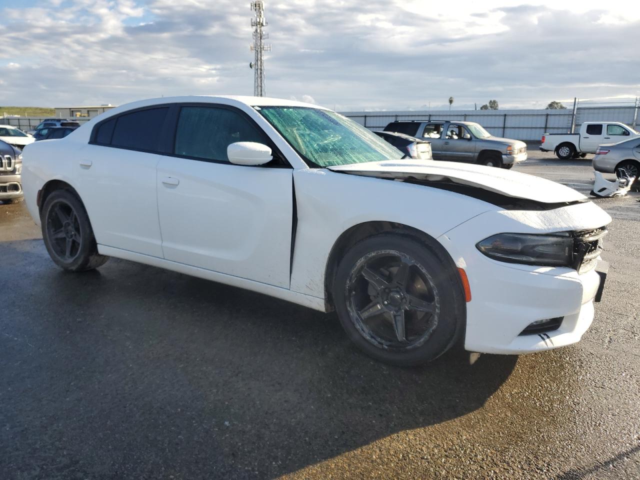 Photo 3 VIN: 2C3CDXHG9FH721597 - DODGE CHARGER 