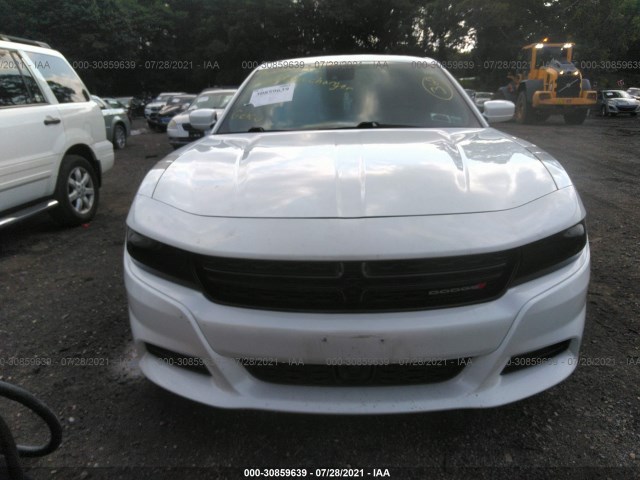 Photo 5 VIN: 2C3CDXHG9FH800414 - DODGE CHARGER 