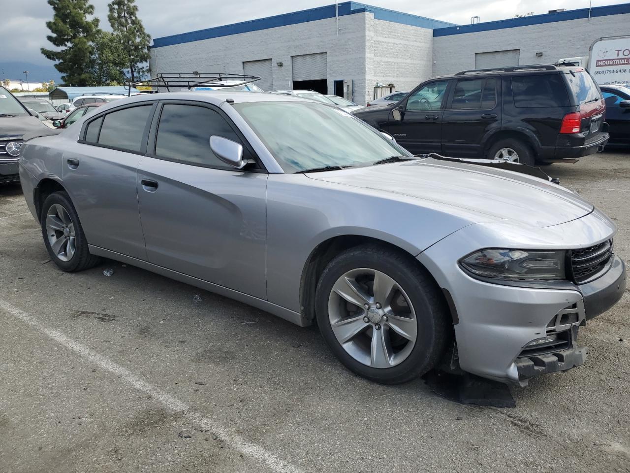 Photo 3 VIN: 2C3CDXHG9GH317992 - DODGE CHARGER 