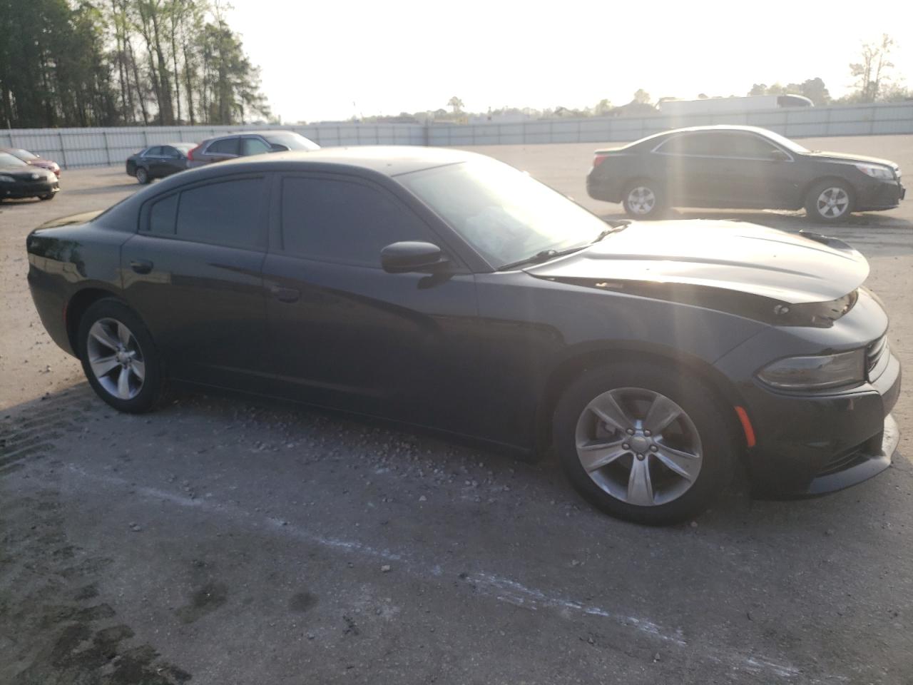 Photo 3 VIN: 2C3CDXHG9JH162755 - DODGE CHARGER 