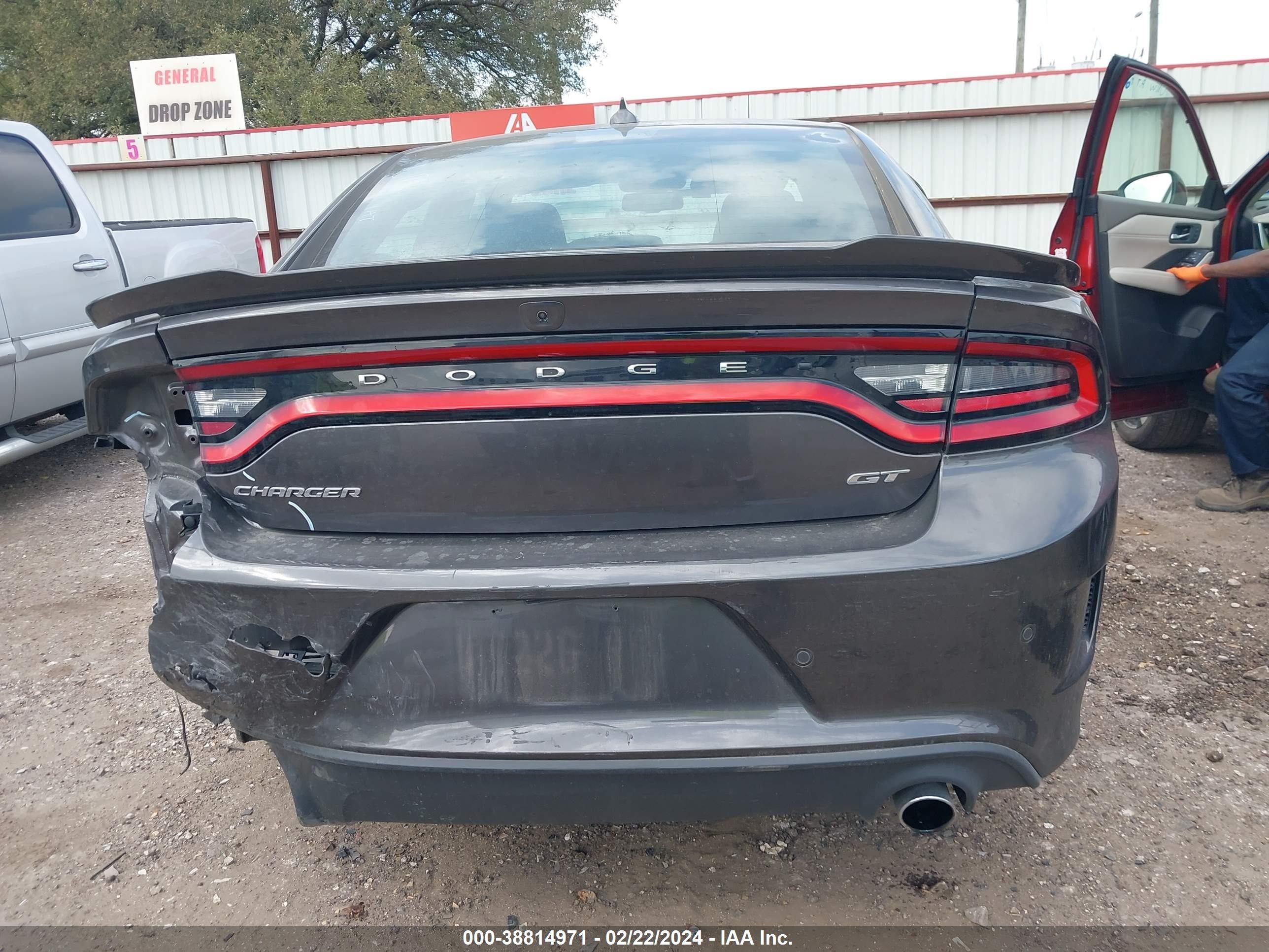 Photo 15 VIN: 2C3CDXHG9PH575378 - DODGE CHARGER 