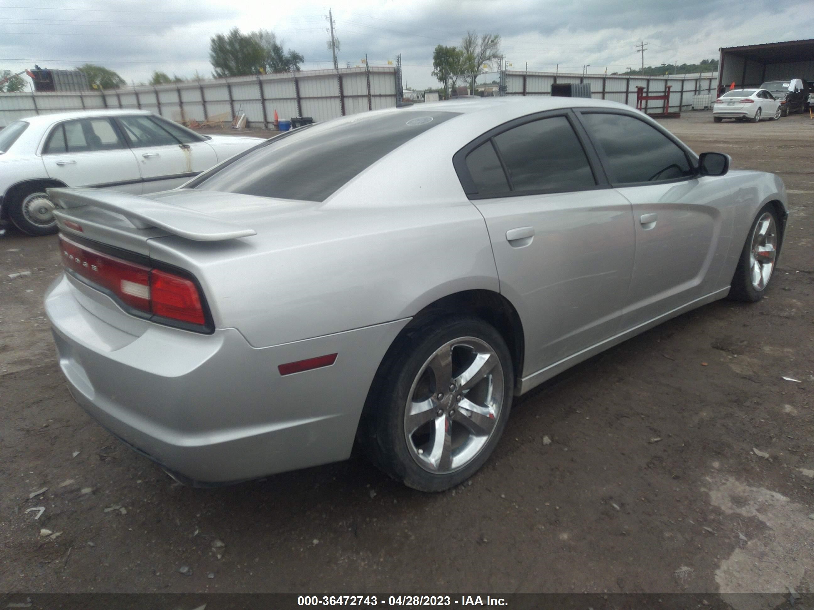 Photo 3 VIN: 2C3CDXHGXCH154375 - DODGE CHARGER 