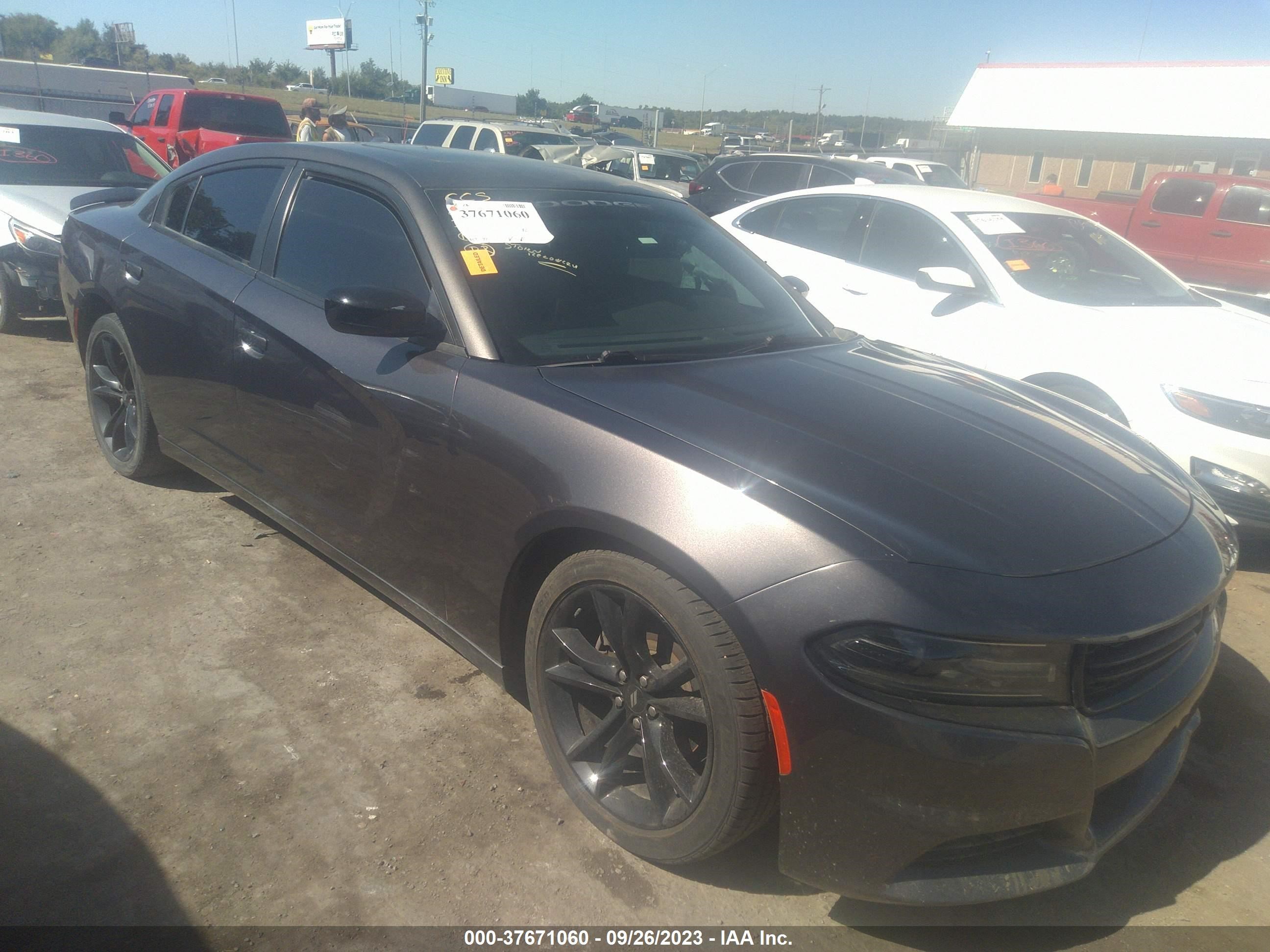 Photo 5 VIN: 2C3CDXHGXHH537823 - DODGE CHARGER 