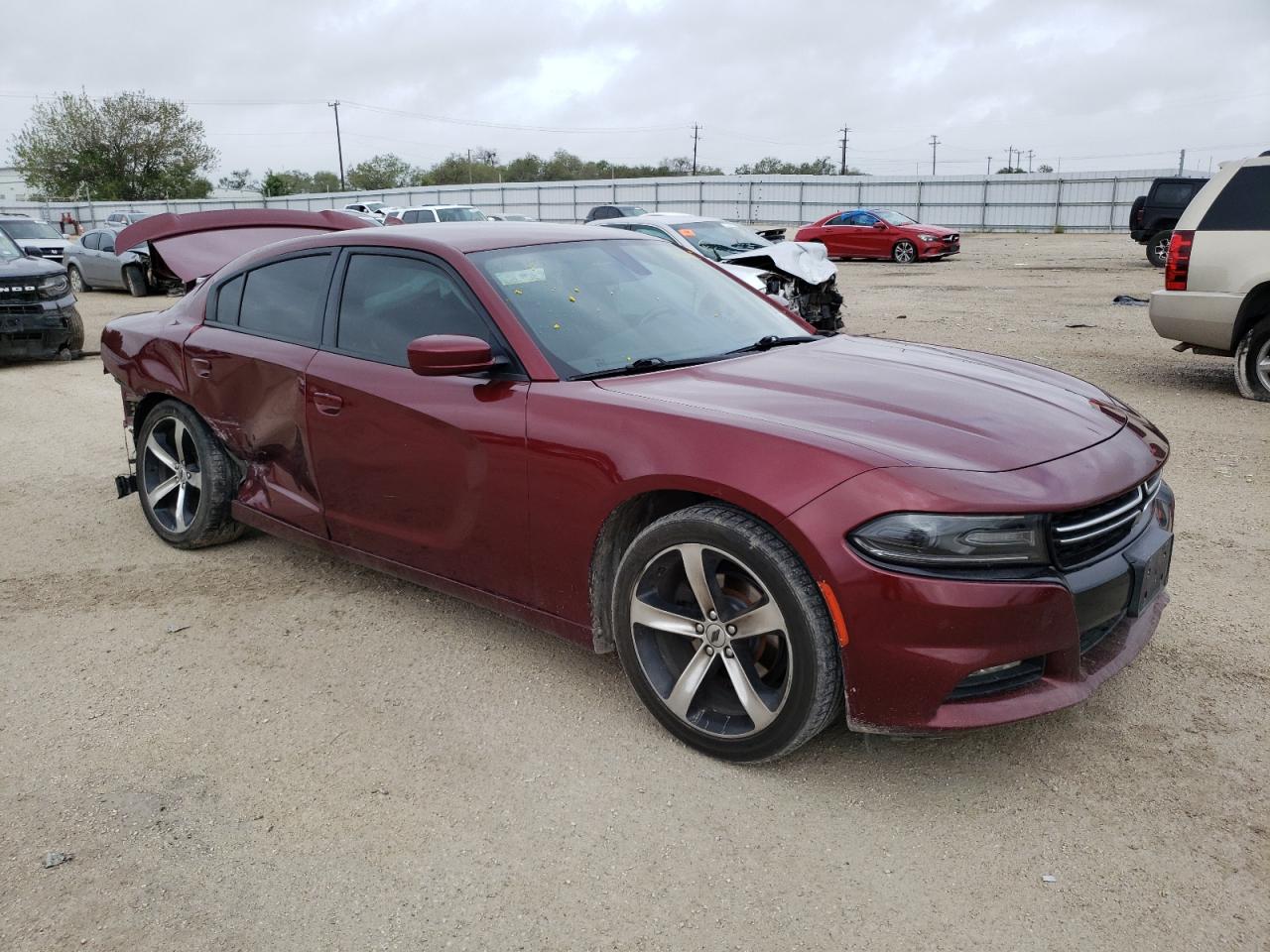 Photo 3 VIN: 2C3CDXHGXHH667133 - DODGE CHARGER 