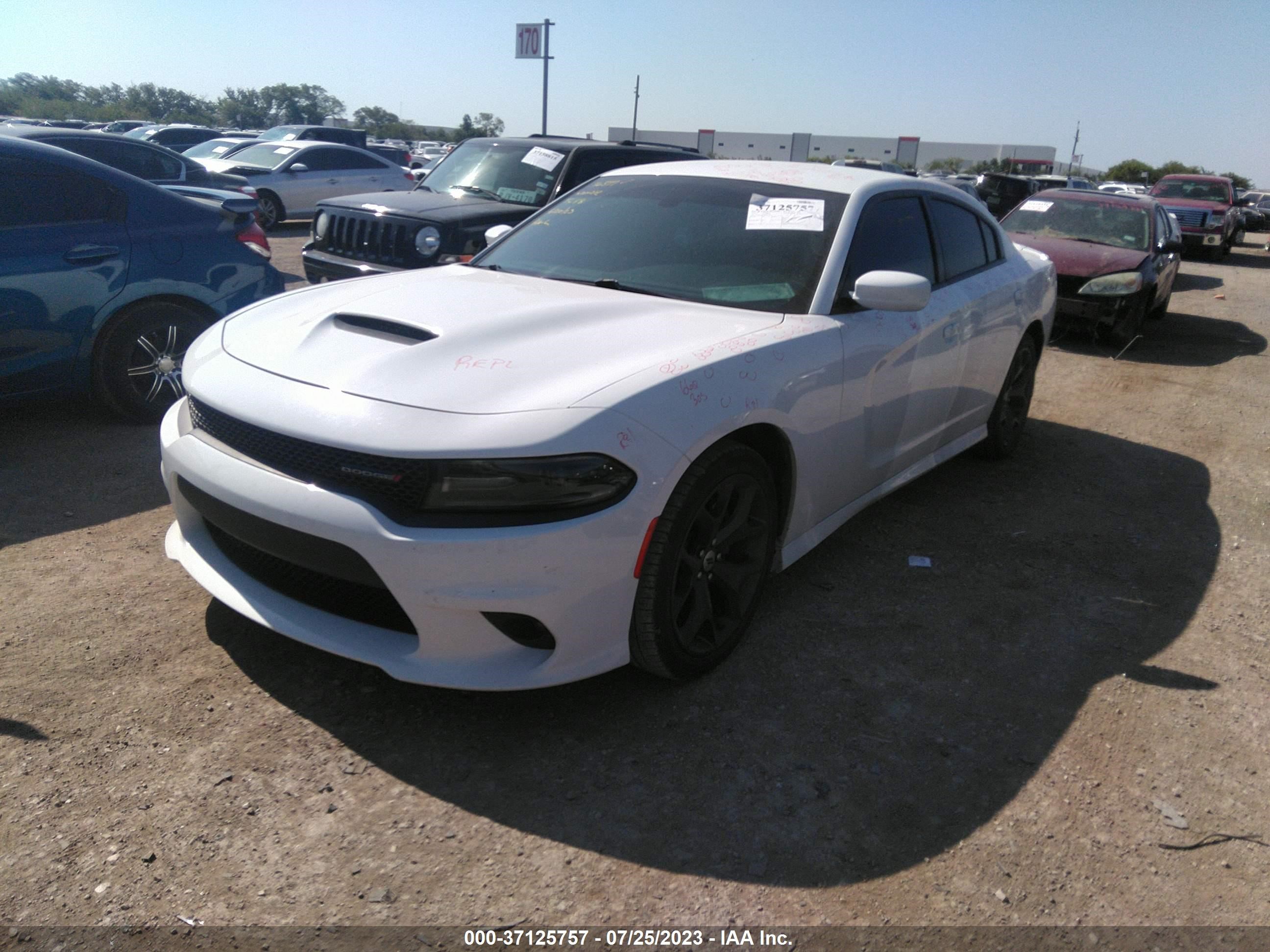 Photo 1 VIN: 2C3CDXHGXJH217911 - DODGE CHARGER 