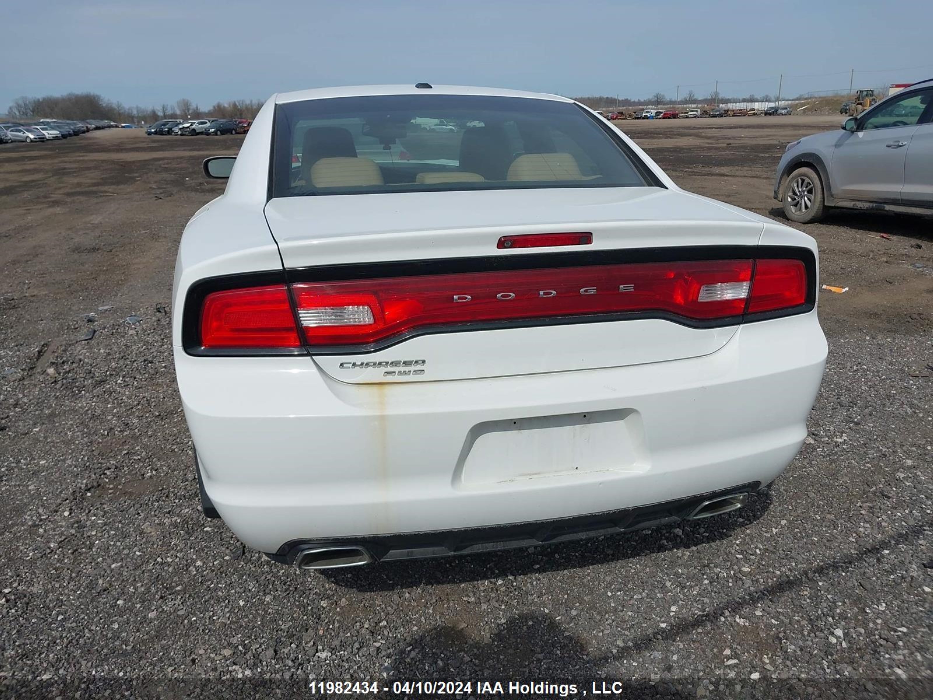 Photo 16 VIN: 2C3CDXJG1DH599678 - DODGE CHARGER 