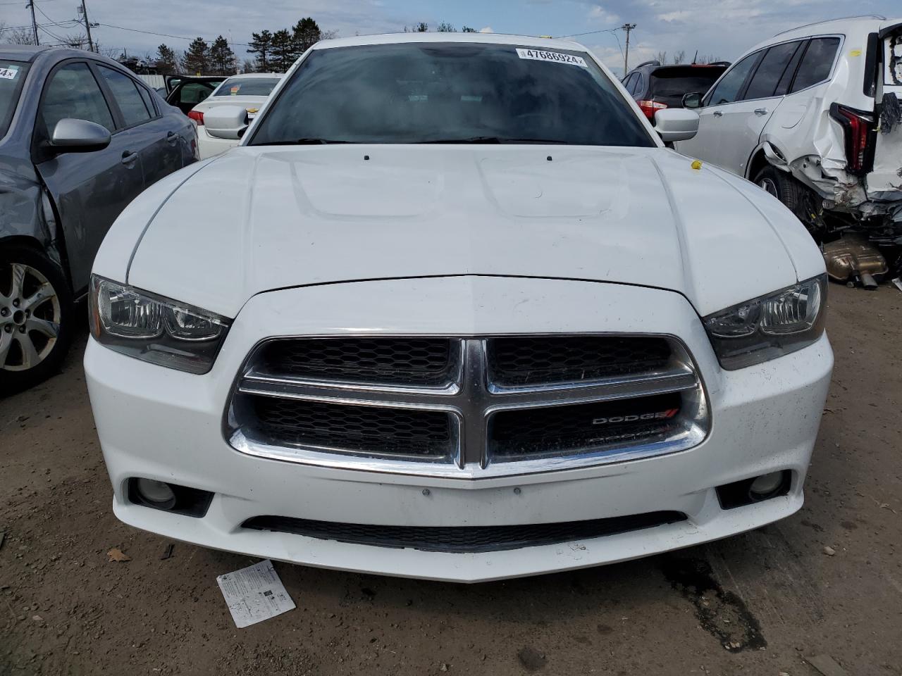 Photo 4 VIN: 2C3CDXJG4DH735303 - DODGE CHARGER 