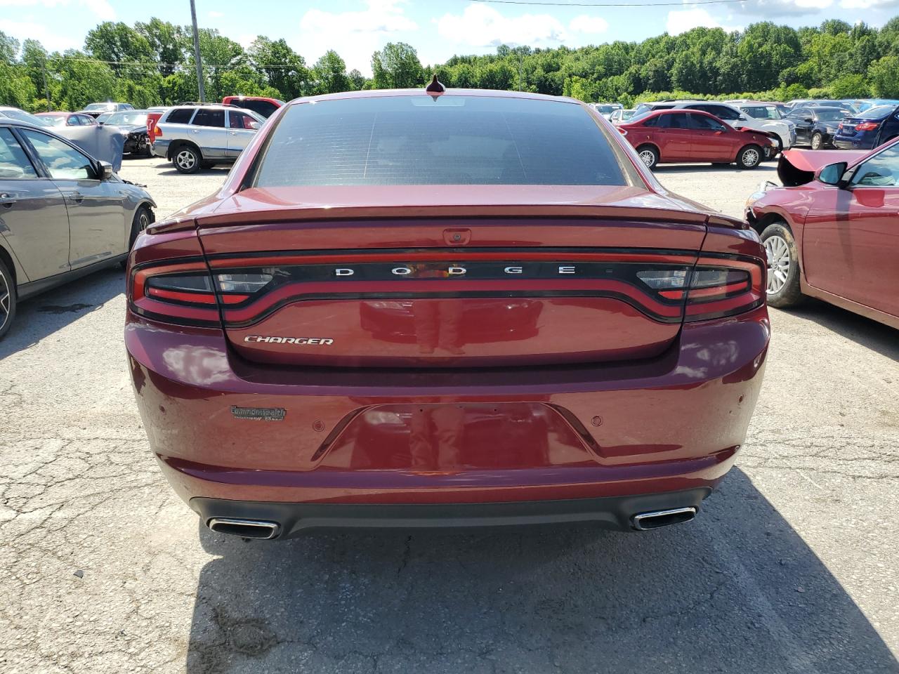 Photo 5 VIN: 2C3CDXJG4KH527869 - DODGE CHARGER 