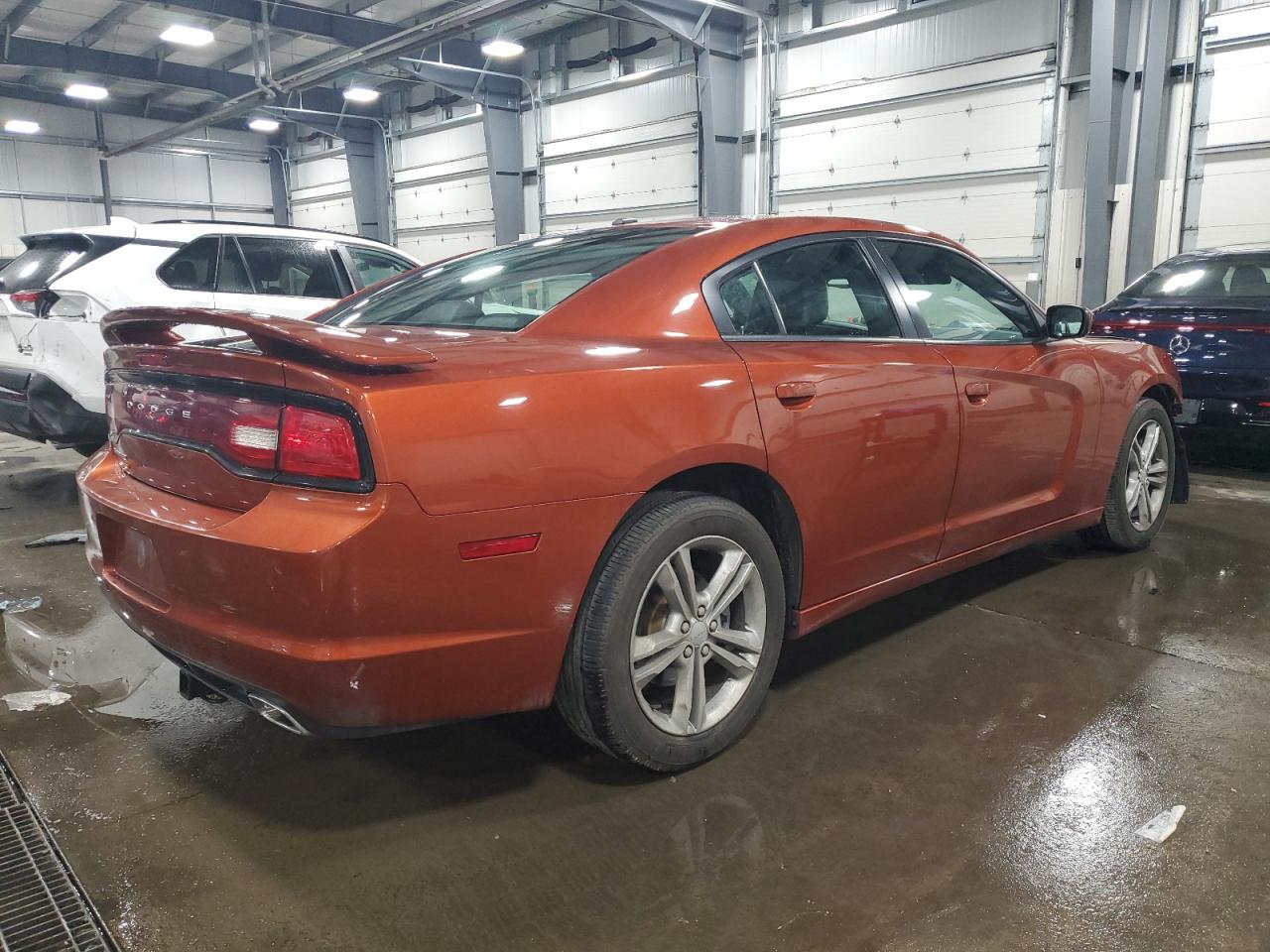 Photo 2 VIN: 2C3CDXJG5DH602002 - DODGE CHARGER 