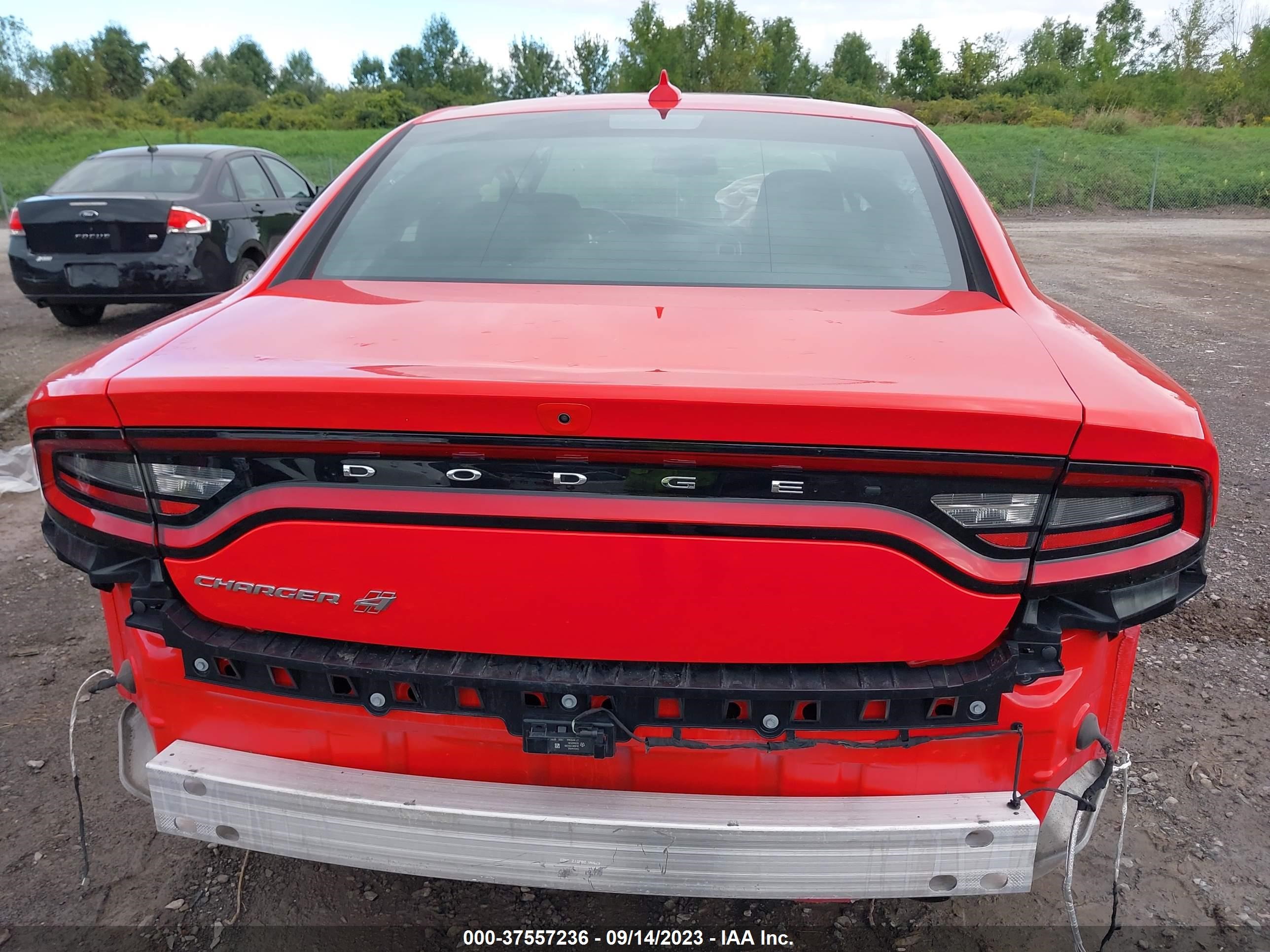 Photo 15 VIN: 2C3CDXJG5NH246541 - DODGE CHARGER 